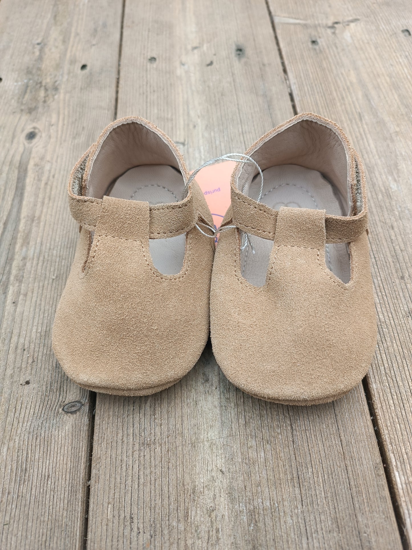 Pepitos en Piel nobuk Beige